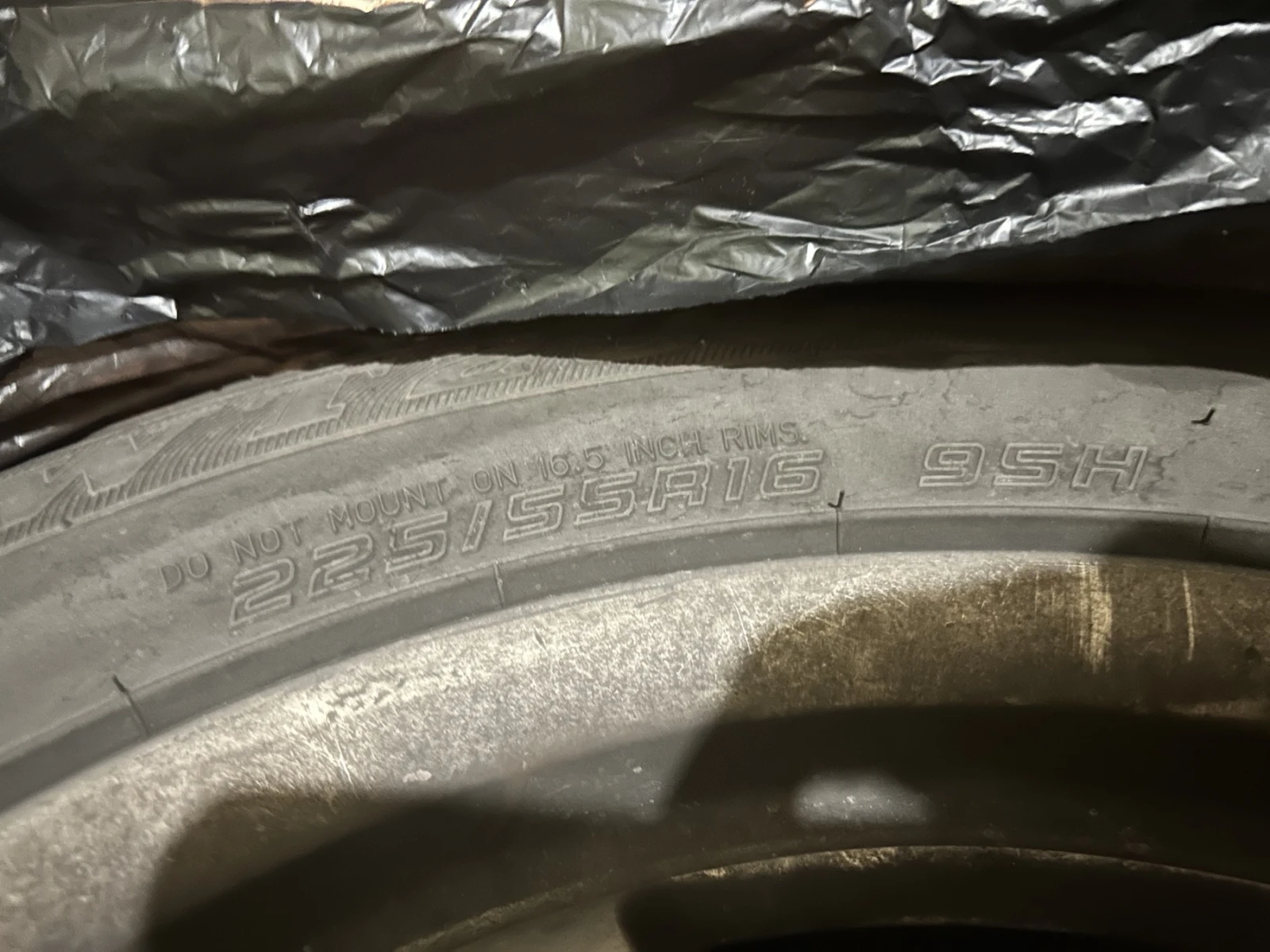 Гуми с джанти Други 225/55R16, снимка 2 - Гуми и джанти - 55080926
