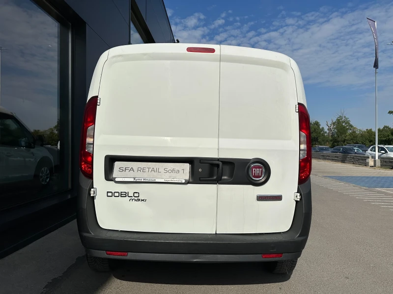 Fiat Doblo 1.3 Multijet, снимка 9 - Автомобили и джипове - 46587266