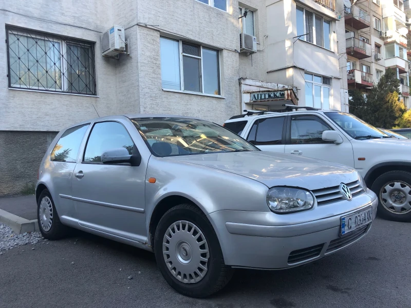 VW Golf 4, снимка 1 - Автомобили и джипове - 47735610