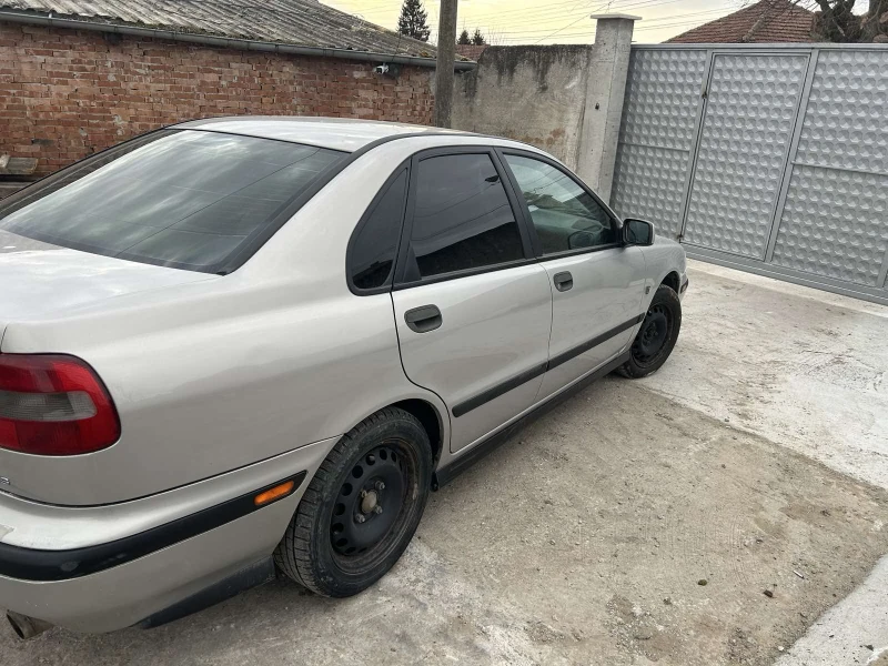 Volvo S40, снимка 3 - Автомобили и джипове - 48967897