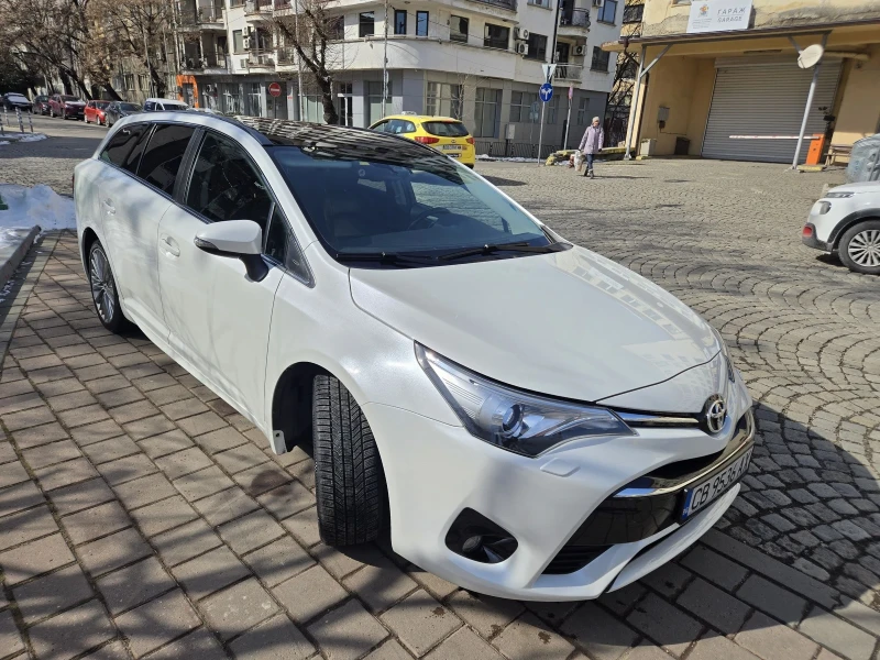 Toyota Avensis 2.0 D, снимка 2 - Автомобили и джипове - 49233342