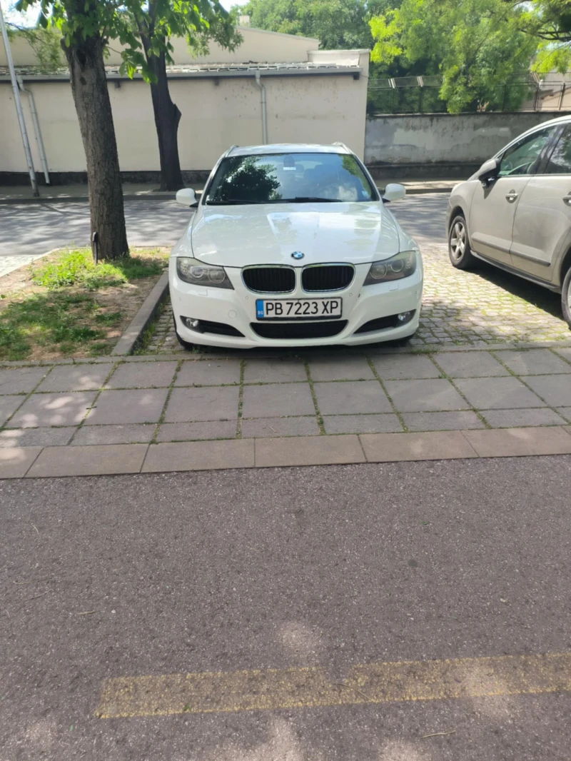 BMW 320, снимка 1 - Автомобили и джипове - 49323524