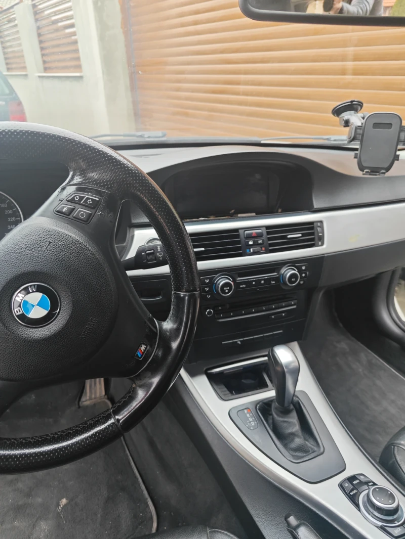 BMW 320, снимка 9 - Автомобили и джипове - 49323524