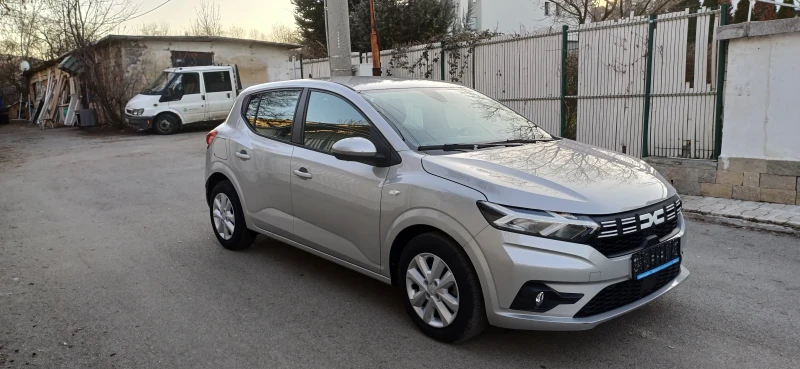 Dacia Sandero, снимка 3 - Автомобили и джипове - 49449895