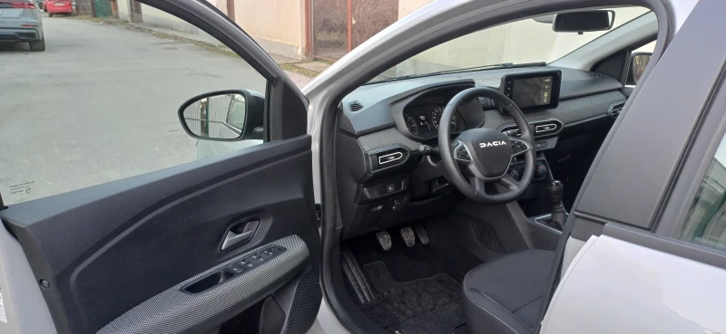 Dacia Sandero, снимка 7 - Автомобили и джипове - 49449895