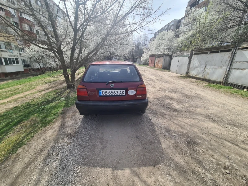 VW Golf, снимка 4 - Автомобили и джипове - 49515231