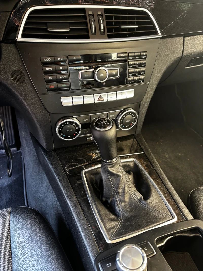 Mercedes-Benz C 220 C220 AMG PAK ръчка, снимка 10 - Автомобили и джипове - 52579431