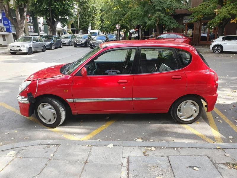 Daihatsu Sirion 1.0, снимка 3 - Автомобили и джипове - 52327301