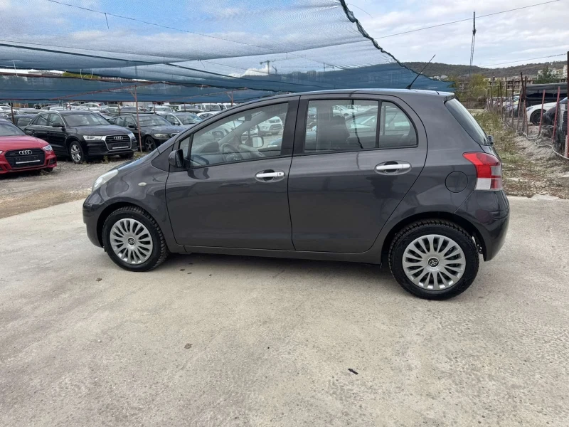 Toyota Yaris  Facelift benzin, снимка 4 - Автомобили и джипове - 52080435