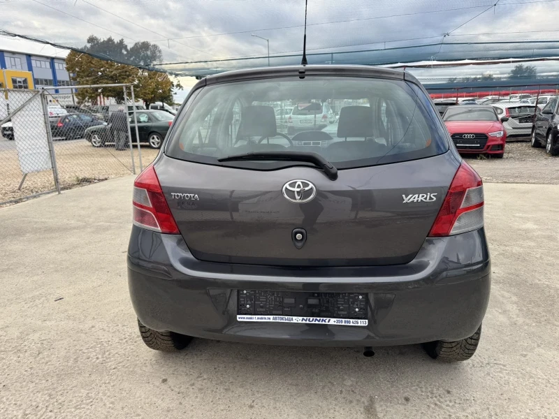 Toyota Yaris  Facelift benzin, снимка 6 - Автомобили и джипове - 52080435
