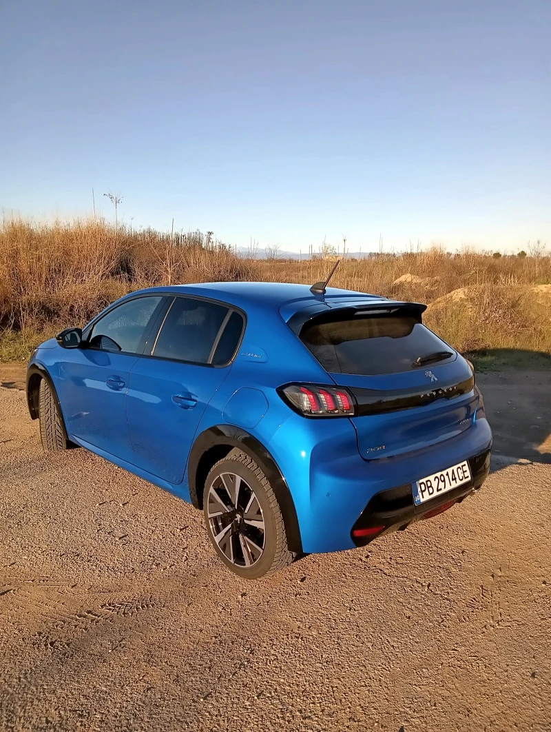Peugeot 208 25000km GT LINE, снимка 4 - Автомобили и джипове - 52527914