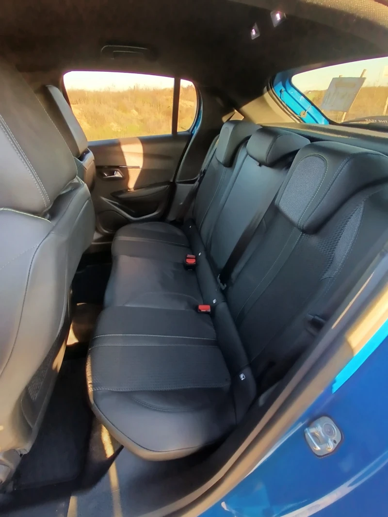 Peugeot 208 25000km GT LINE, снимка 7 - Автомобили и джипове - 52527914