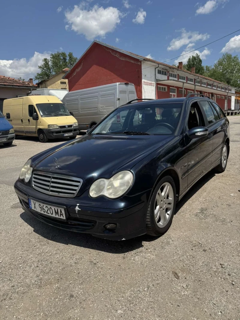 Mercedes-Benz C 200, снимка 3 - Автомобили и джипове - 52640100
