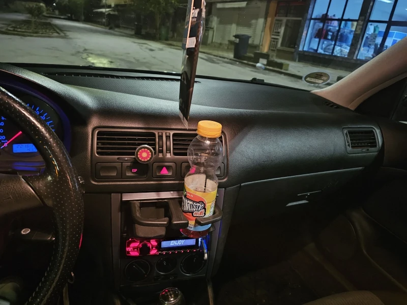 VW Bora 1.9 TDI, снимка 13 - Автомобили и джипове - 52951684