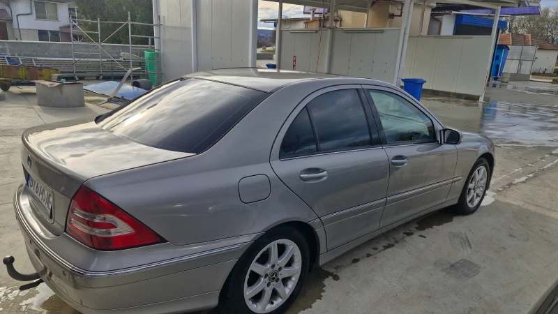 Mercedes-Benz C 220 Facelift, снимка 6 - Автомобили и джипове - 53036858