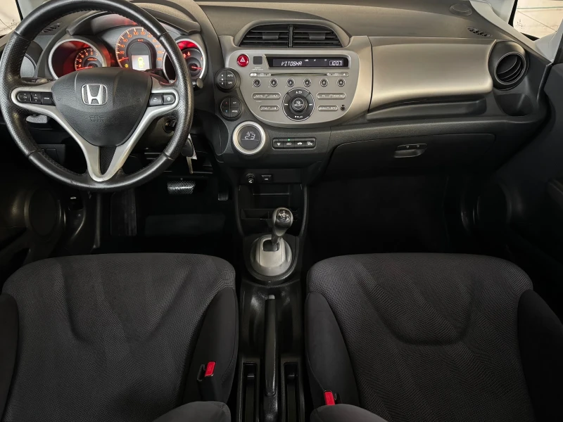 Honda Jazz 1, 4i-VTEC* АВТОМАТИК* 100 КС* ИТАЛИЯ, снимка 11 - Автомобили и джипове - 53190683