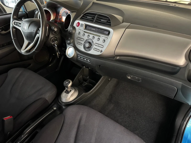 Honda Jazz 1, 4i-VTEC* АВТОМАТИК* 100 КС* ИТАЛИЯ, снимка 12 - Автомобили и джипове - 53190683