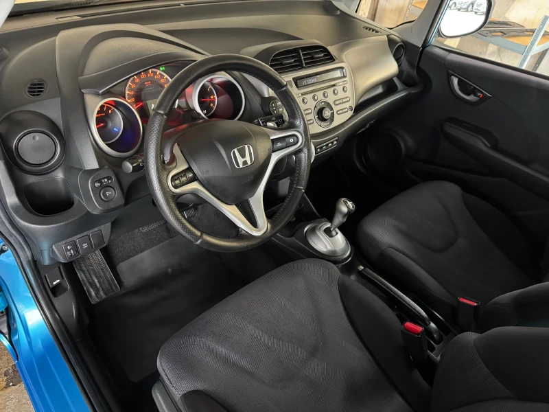 Honda Jazz 1, 4i-VTEC* АВТОМАТИК* 100 КС* ИТАЛИЯ, снимка 9 - Автомобили и джипове - 53190683