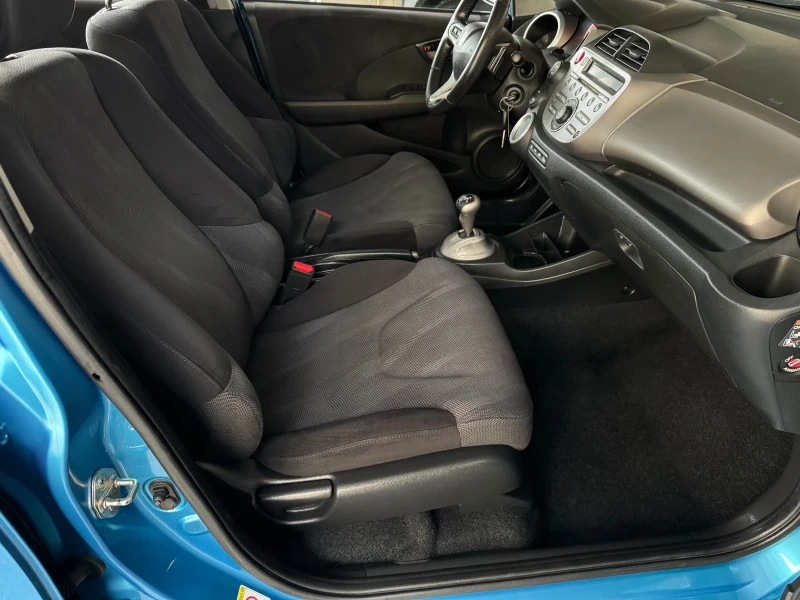 Honda Jazz 1, 4i-VTEC* АВТОМАТИК* 100 КС* ИТАЛИЯ, снимка 15 - Автомобили и джипове - 53190683