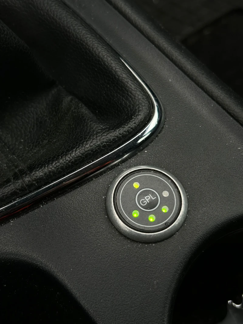 Kia Ceed 1.4 всичко платено, снимка 12 - Автомобили и джипове - 53222101