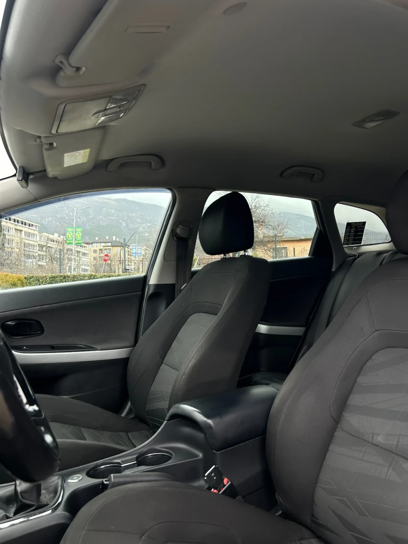Kia Ceed 1.4 всичко платено, снимка 12 - Автомобили и джипове - 53222101