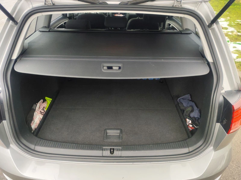 VW Golf 1.6 TDI 7.5, снимка 8 - Автомобили и джипове - 53254549