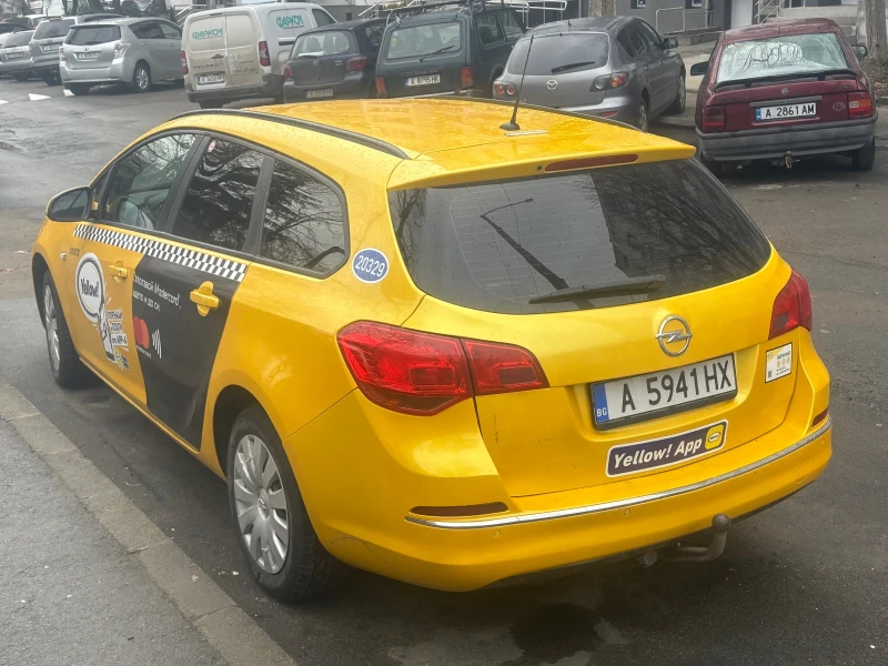 Opel Astra, снимка 4 - Автомобили и джипове - 53291306