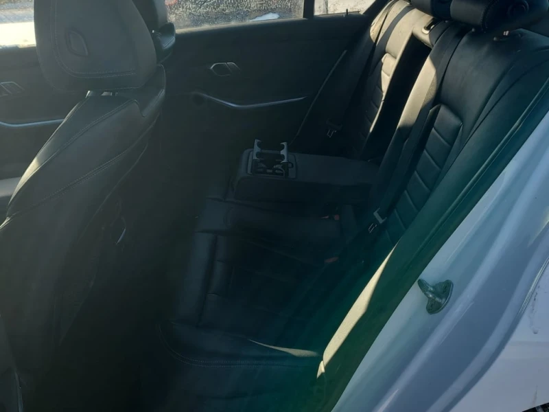BMW 330 * 330I XDRIVE * М-pack* ШИБИДАХ* , снимка 13 - Автомобили и джипове - 53330603