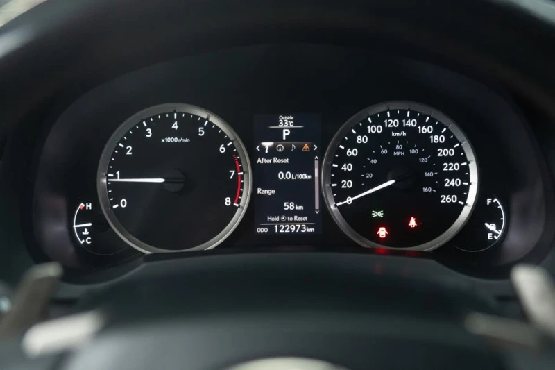 Lexus IS 300, снимка 9 - Автомобили и джипове - 53374202