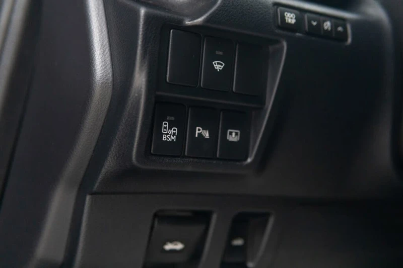 Lexus IS 300, снимка 14 - Автомобили и джипове - 53374202