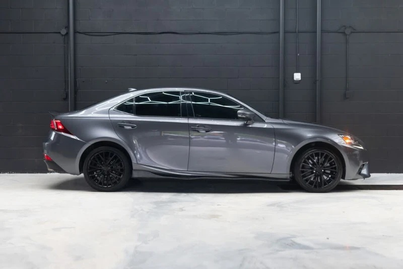 Lexus IS 300, снимка 5 - Автомобили и джипове - 53374202