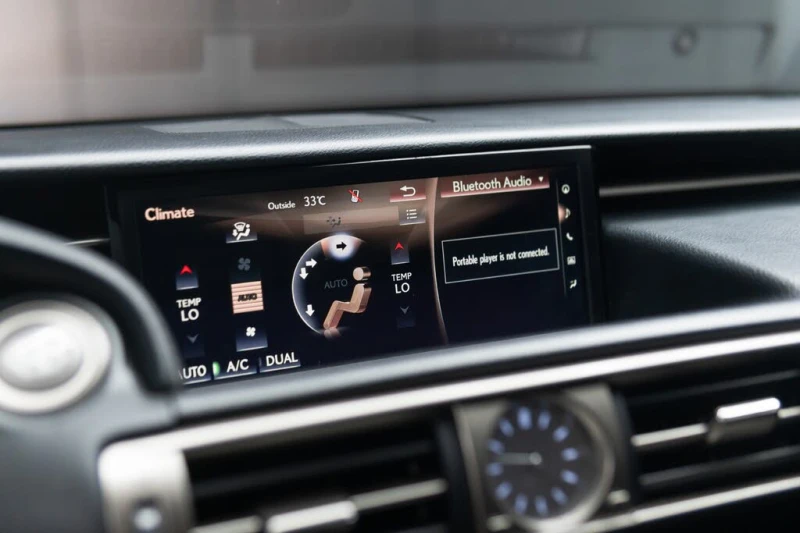 Lexus IS 300, снимка 11 - Автомобили и джипове - 53374202