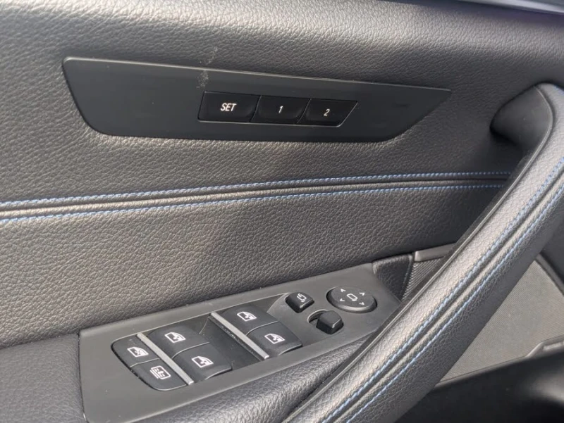 BMW 530 Series 530i xDrive Sedan AWD, снимка 15 - Автомобили и джипове - 53452702