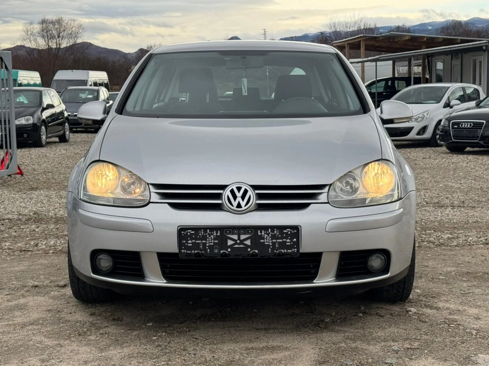 VW Golf 1.9TDI 105к.с ЛИЗИНГ - изображение 2