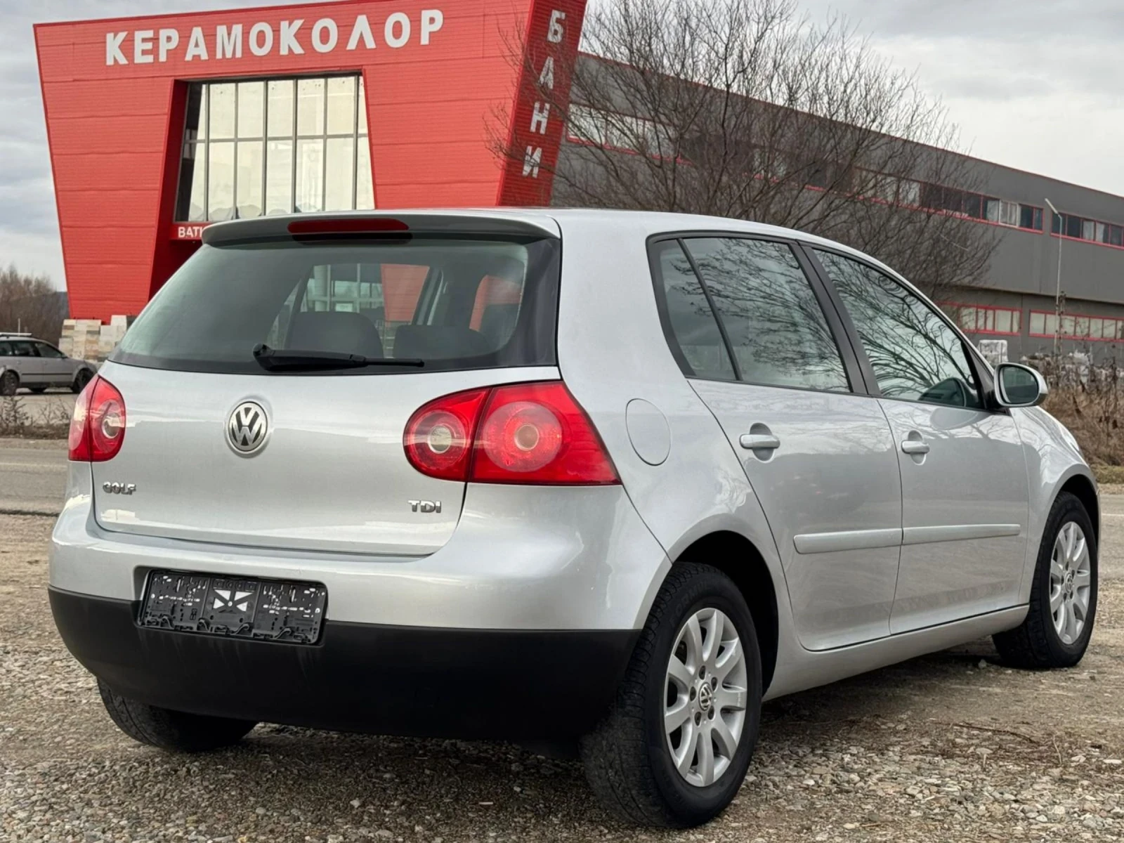 VW Golf 1.9TDI 105к.с ЛИЗИНГ - изображение 7