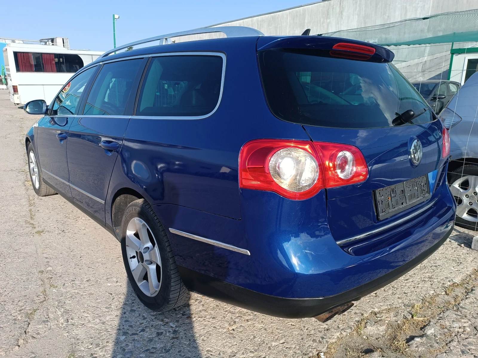 VW Passat 2.0i, HIGH LINE, LUX изпълнение, ЛИЗИНГ  - изображение 3