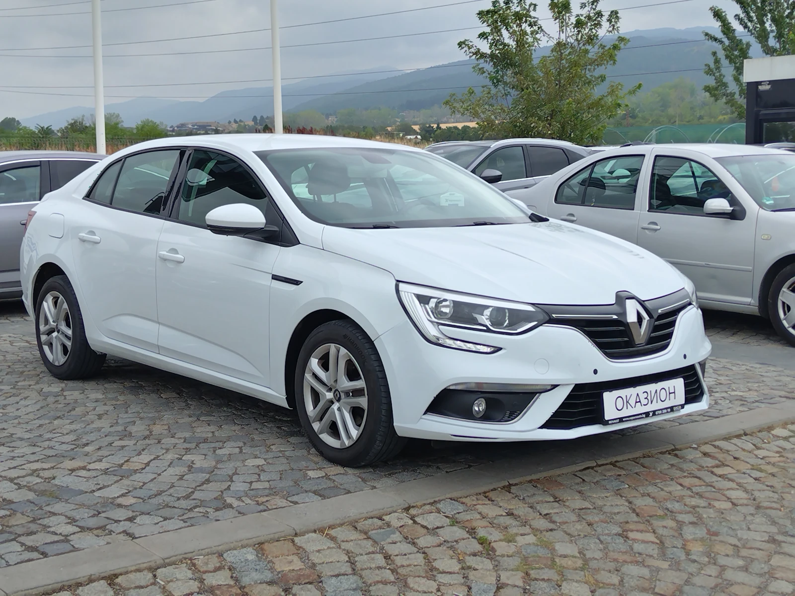 Renault Megane 1.3TCe 140 к.с./Life - изображение 3