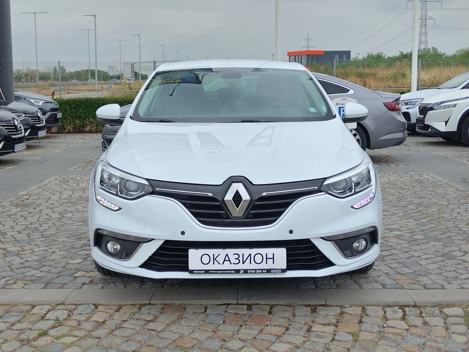 Renault Megane 1.3TCe 140 к.с./Life - изображение 2