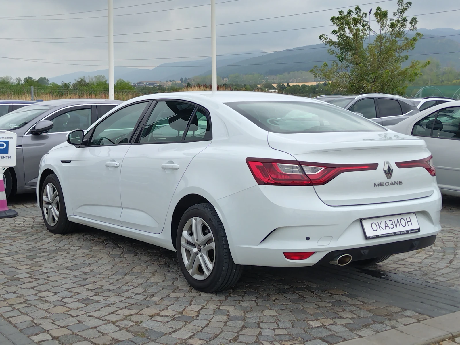 Renault Megane 1.3TCe 140 к.с./Life - изображение 7