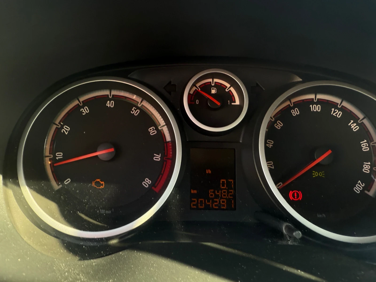 Opel Corsa 1.4 - изображение 6