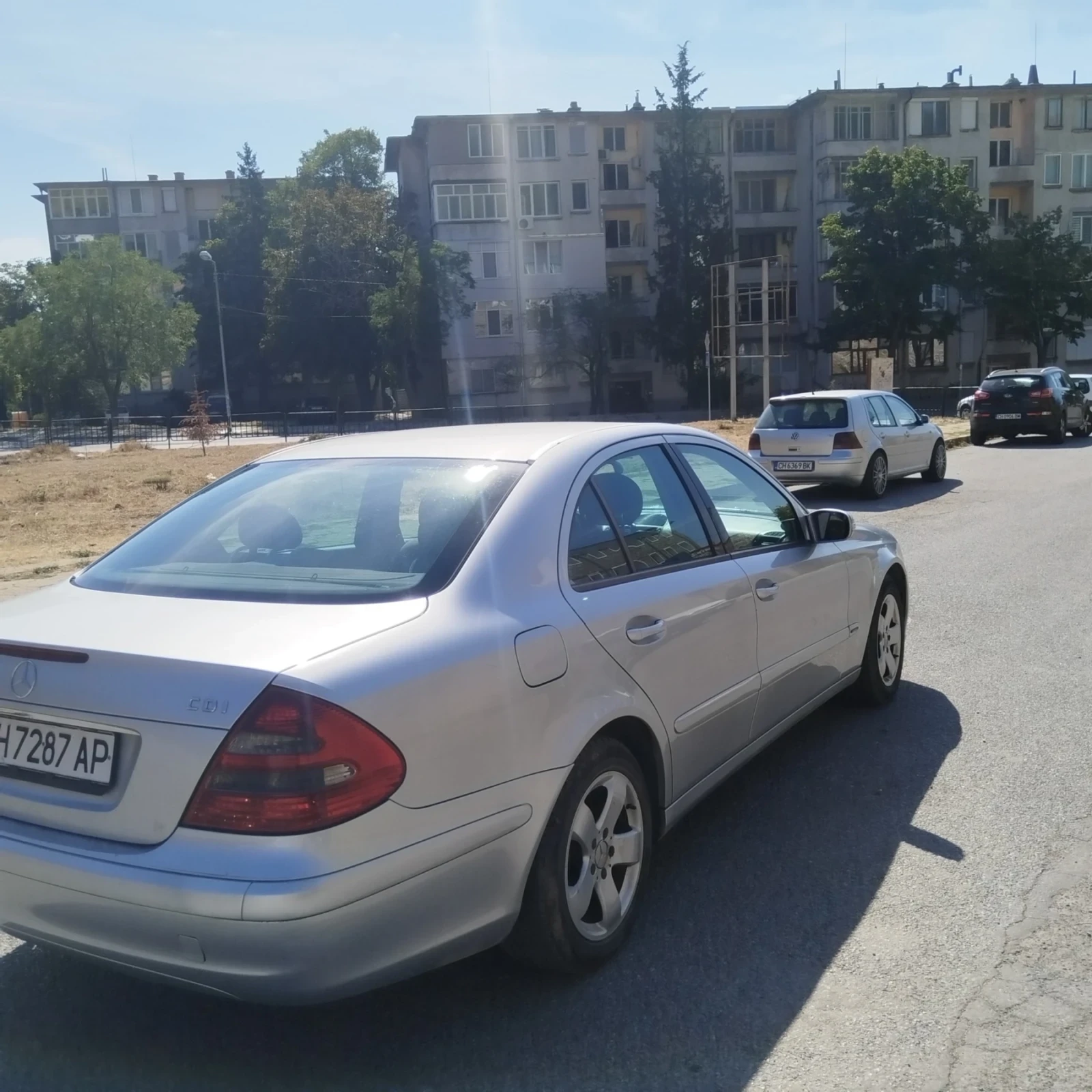 Mercedes-Benz E 220  - изображение 2
