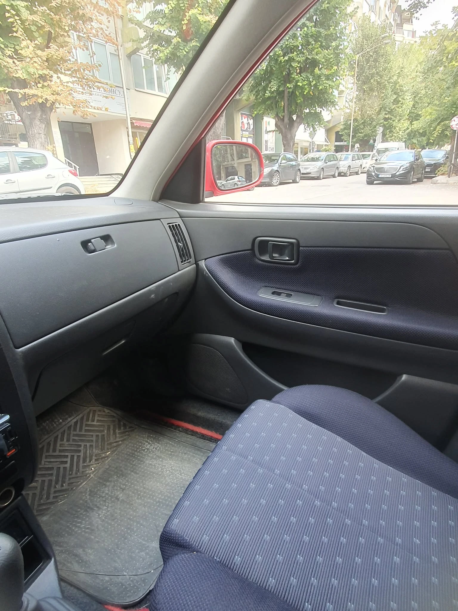 Daihatsu Sirion 1.0 - изображение 8