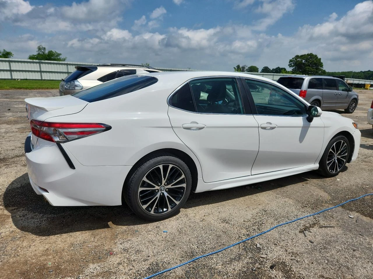 Toyota Camry L | Mobile.bg   4