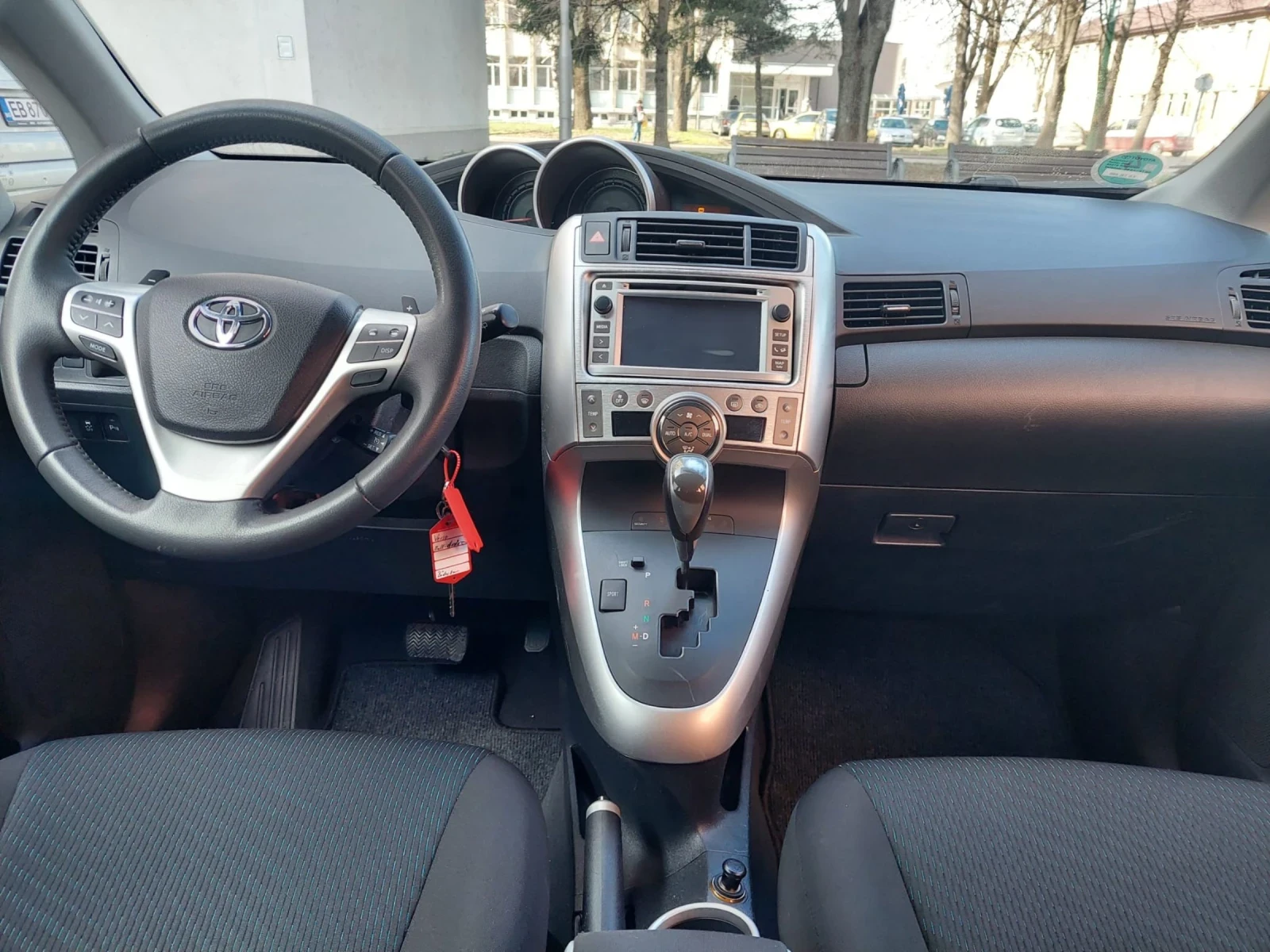 Toyota Verso 1.8 99000км AUTOMAT НОВА 6+ 1 - изображение 9