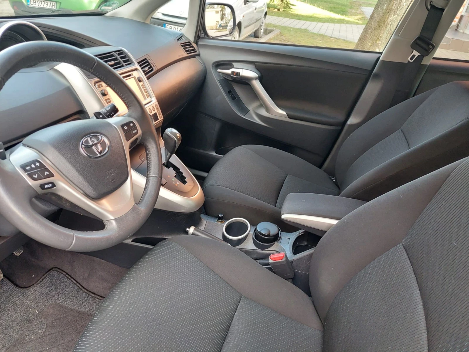 Toyota Verso 1.8 99000км AUTOMAT НОВА 6+ 1 - изображение 10