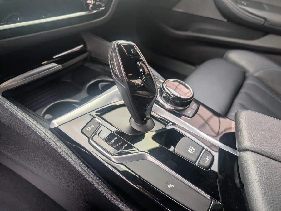 BMW 530 Series 530i xDrive Sedan AWD | Mobile.bg � ����������� 12