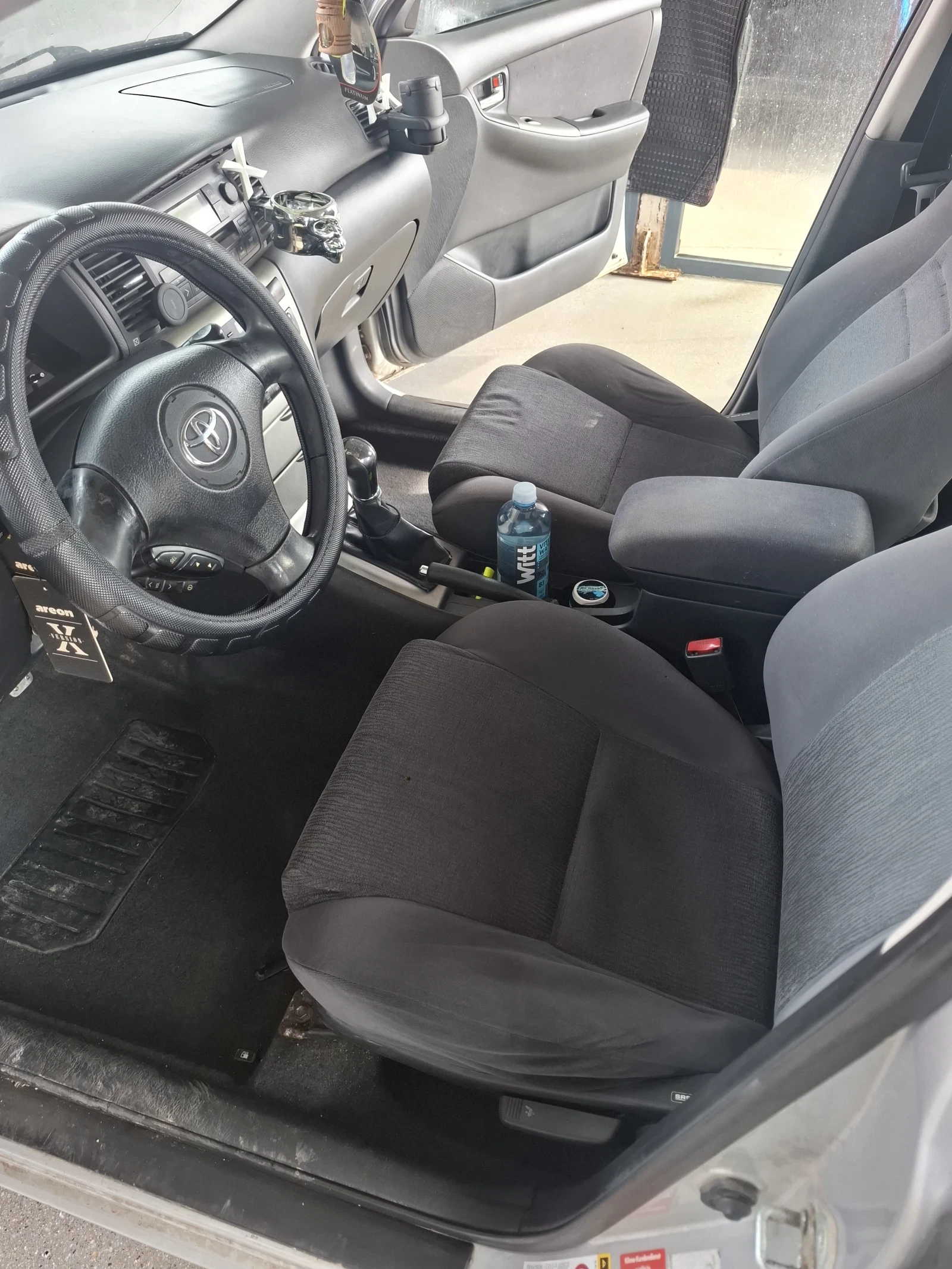 Toyota Corolla, снимка 11 - Автомобили и джипове - 53724925