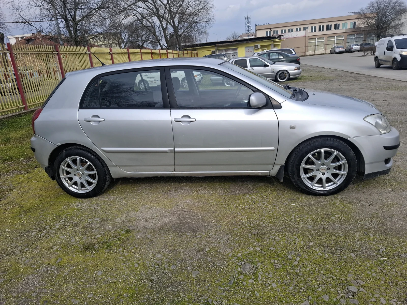 Toyota Corolla  - изображение 7