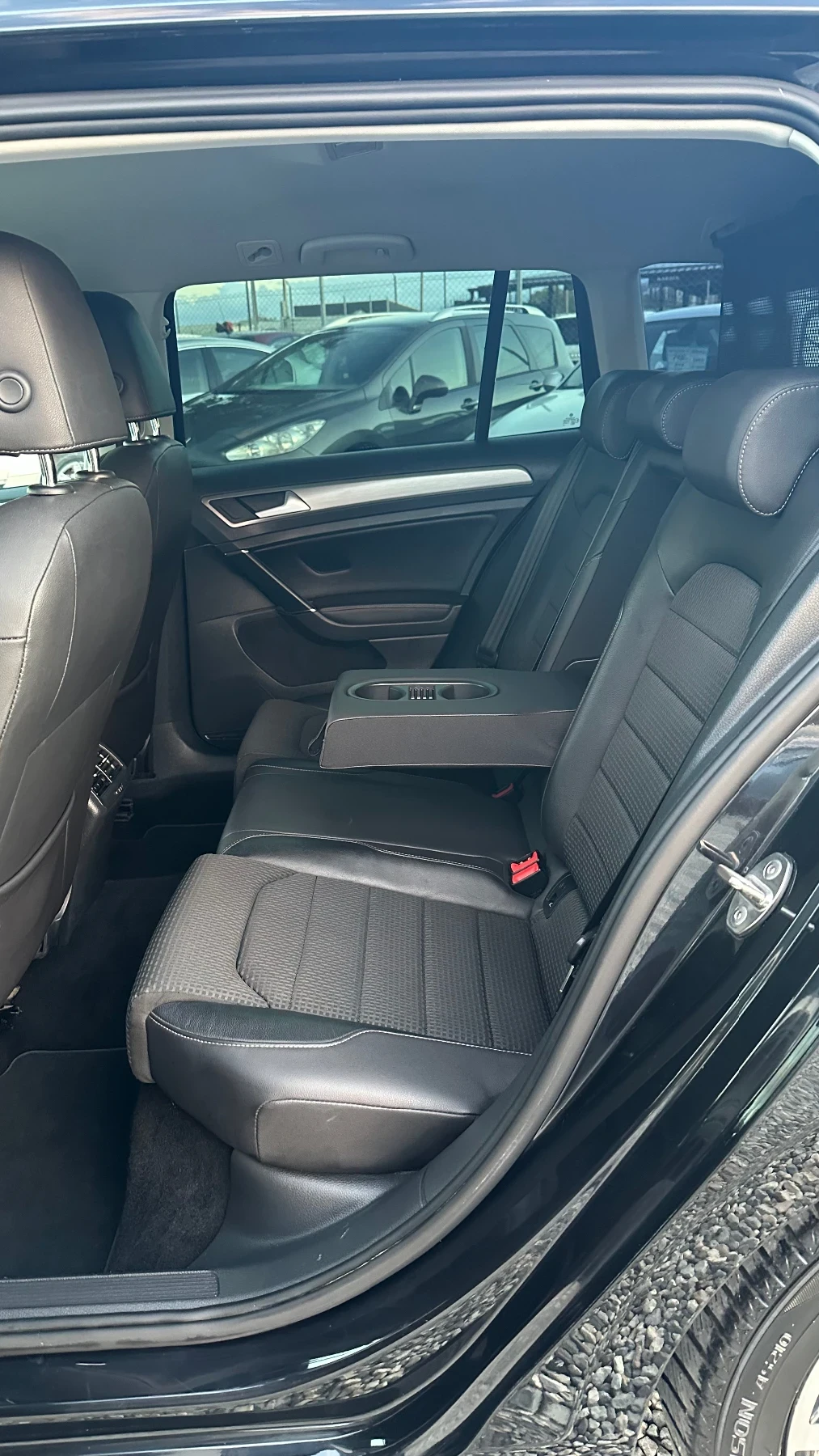 VW Golf 2.0TDI Highline, снимка 6 - Автомобили и джипове - 53951938