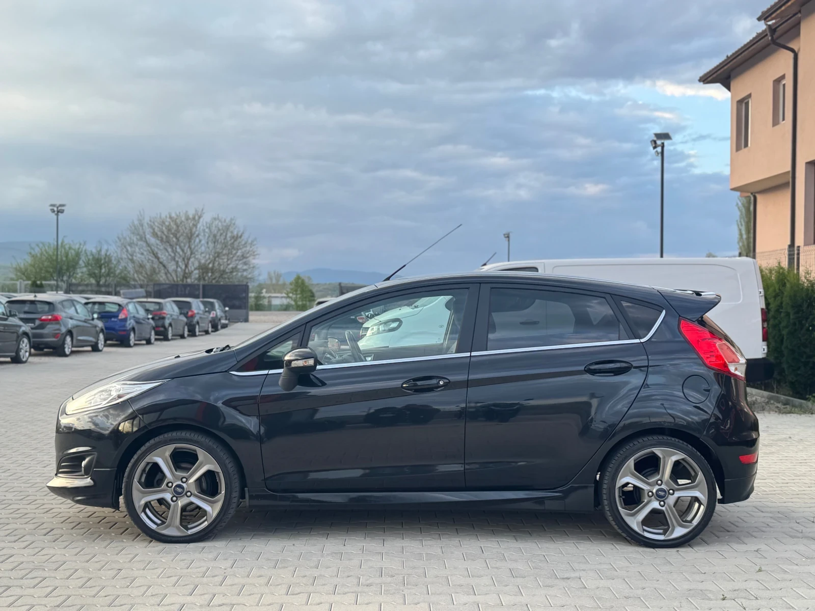 Ford Fiesta ST-OPTIC SERVIZ TOP, снимка 2 - Автомобили и джипове - 54260282